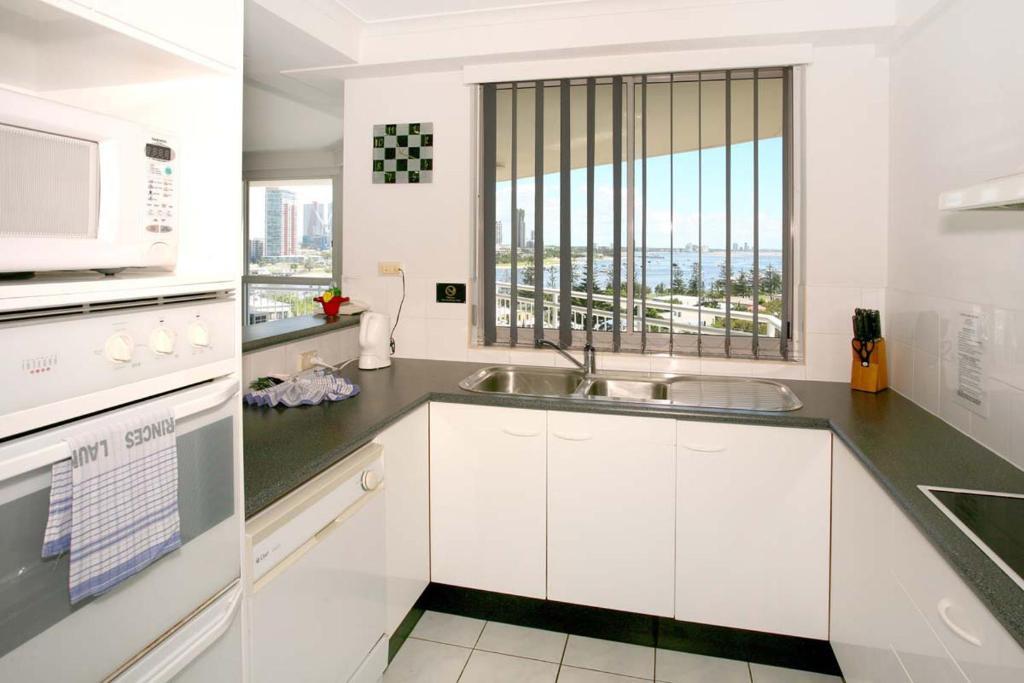 Ocean Sands Resort Gold Coast Habitación foto